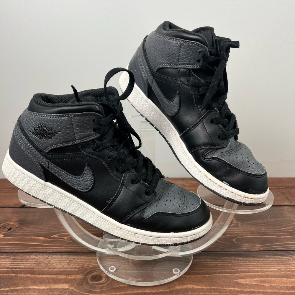 Nike Air Jordan 1 Mid Black Dark Grey (GS) 554725-041 6.5 youth Women's 8